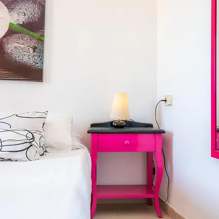 Tramuntana アパート カラ・ラトハダ